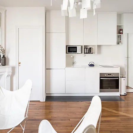 Mademoiselle Apartment Paris