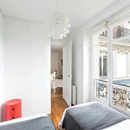 Mademoiselle * Parigi